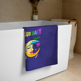 Soft and absorbent premium bath towel featuring magical star pattern.